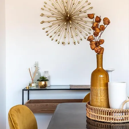 شقة Downtown Rooftop - Centre - Wifi - Terrasse - Netflix أميا